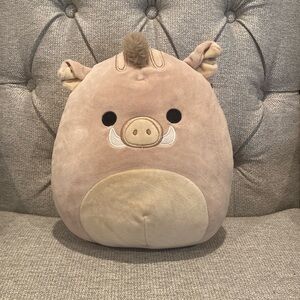 NWOT 10” Warren the Boar Squishmallow - NO TAG - MINT CONDITION!  squishmallows